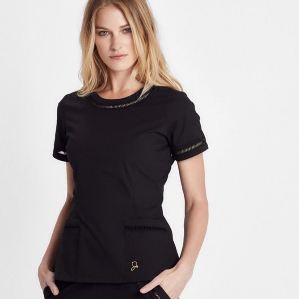 Jaanuu Scrub Top Black NWT